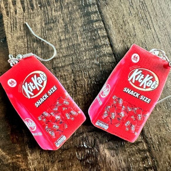 NWT Set of 2 Novelty Earrings - Acrylic Design Snack Dangle Earrings - Picture 3 of 4